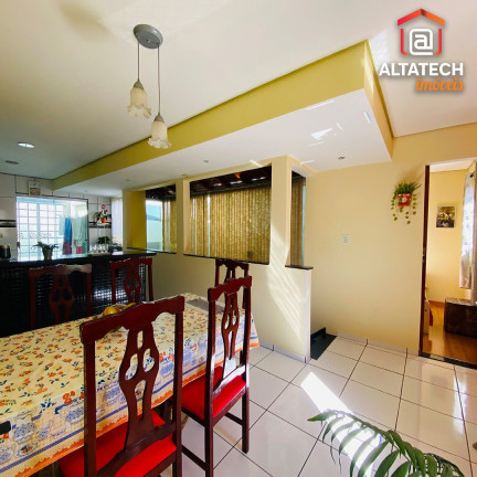 Imagem Casa com 2 Quartos à Venda, 172 m² em Vila Nova - Poços De Caldas Imagem Casa com 2 Quartos à Venda, 172 m² em Vila Nova - Poços De Caldas