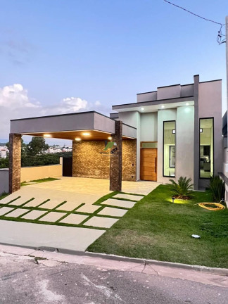 Casa de Condomínio com 3 Quartos à Venda, 350 m²