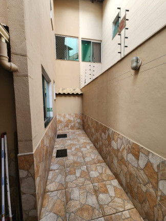 Imagem Casa com 3 Quartos à Venda, 150 m² em Cabral - Contagem Imagem Casa com 3 Quartos à Venda, 150 m² em Cabral - Contagem