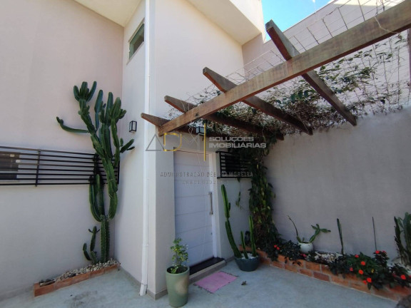 Imagem Casa com 3 Quartos à Venda, 270 m² em Centro - Botucatu Imagem Casa com 3 Quartos à Venda, 270 m² em Centro - Botucatu