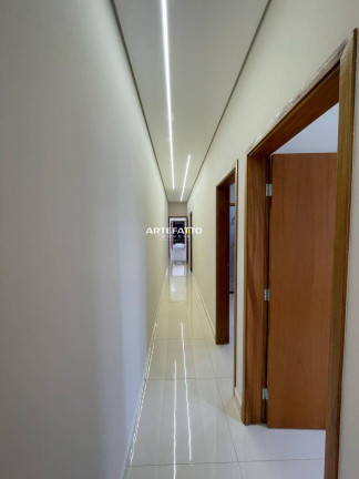 Imagem Casa com 3 Quartos à Venda, 100 m² Imagem Casa com 3 Quartos à Venda, 100 m²