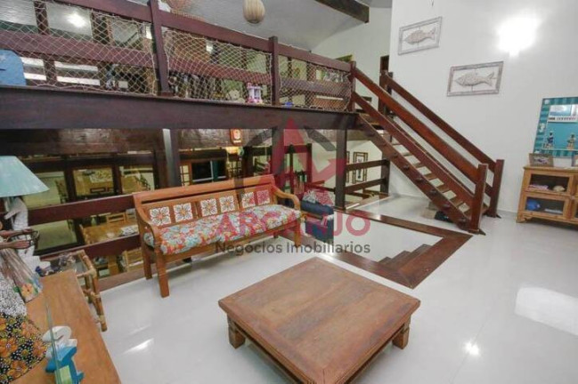 Imagem Casa com 6 Quartos à Venda, 470 m² em Praia Domingas Dias - Ubatuba Imagem Casa com 6 Quartos à Venda, 470 m² em Praia Domingas Dias - Ubatuba