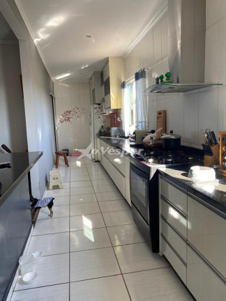 Imagem Sobrado com 3 Quartos à Venda, 300 m² em Residencial Recanto Do Bosque - Goiânia Imagem Sobrado com 3 Quartos à Venda, 300 m² em Residencial Recanto Do Bosque - Goiânia