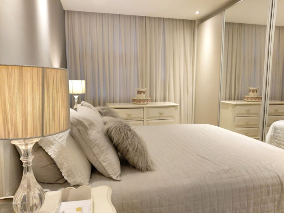 Imagem Apartamento com 4 Quartos à Venda, 220 m² em Icaraí - Niterói Imagem Apartamento com 4 Quartos à Venda, 220 m² em Icaraí - Niterói