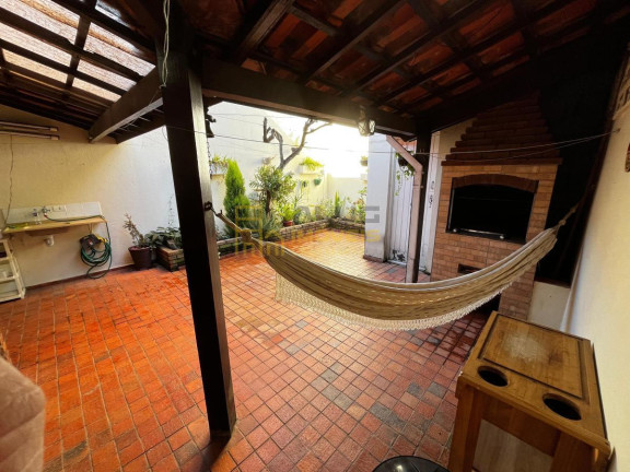 Imagem Casa com 3 Quartos à Venda, 155 m² em Quitaúna - Osasco
