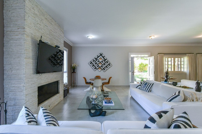 Imagem Casa com 6 Quartos à Venda, em Chácara Das Paineiras - Carapicuíba Imagem Casa com 6 Quartos à Venda, em Chácara Das Paineiras - Carapicuíba
