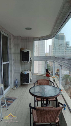 Imagem Imóvel com 2 Quartos à Venda, 75 m² em Caiçara - Praia Grande Imagem Imóvel com 2 Quartos à Venda, 75 m² em Caiçara - Praia Grande