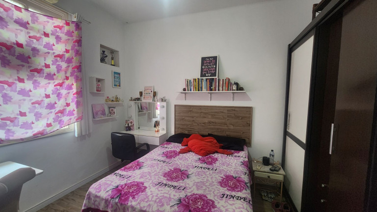 Imagem Casa com 4 Quartos à Venda, 220 m² em Gonzaga - Santos Imagem Casa com 4 Quartos à Venda, 220 m² em Gonzaga - Santos