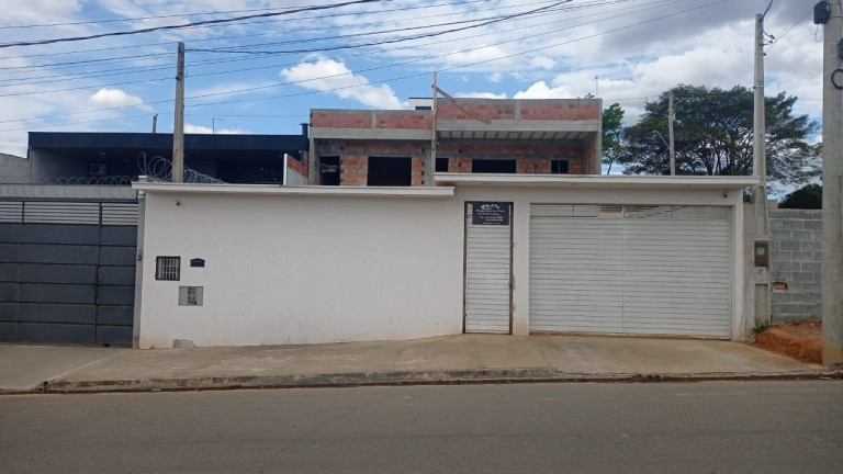 Sobrado com 3 Quartos à Venda, 290 m² em Set Ville - São José Dos Campos