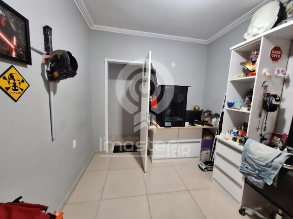 Imagem Casa com 5 Quartos à Venda, 210 m² em Demócrito Rocha - Fortaleza Imagem Casa com 5 Quartos à Venda, 210 m² em Demócrito Rocha - Fortaleza