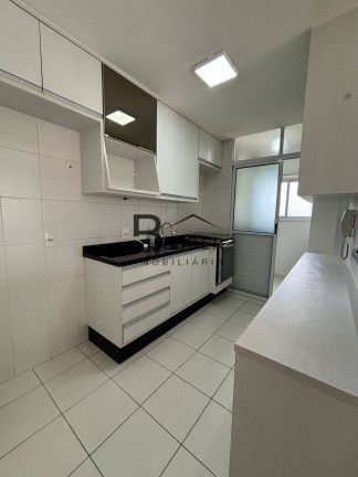 Imagem Apartamento com 3 Quartos para Alugar, 68 m² em Jardim Tupanci - Barueri