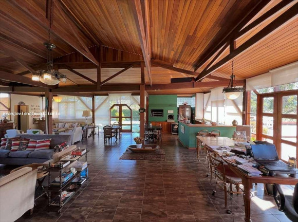 Imagem Casa à Venda, em Granja Viana - Cotia Imagem Casa à Venda, em Granja Viana - Cotia