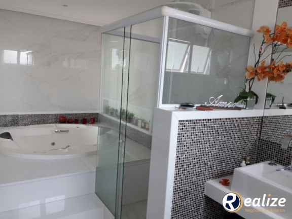 Imagem Casa com 4 Quartos à Venda, 300 m² em Aeroporto - Guarapari Imagem Casa com 4 Quartos à Venda, 300 m² em Aeroporto - Guarapari