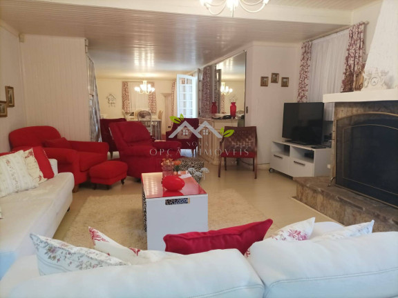 Imagem Casa com 3 Quartos à Venda, 400 m² em Alto Do Capivari - Campos Do Jordão Imagem Casa com 3 Quartos à Venda, 400 m² em Alto Do Capivari - Campos Do Jordão