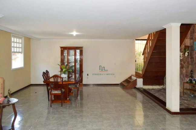 Imagem Casa com 6 Quartos à Venda ou Locação, 507 m² em São Francisco - Niterói Imagem Casa com 6 Quartos à Venda ou Locação, 507 m² em São Francisco - Niterói