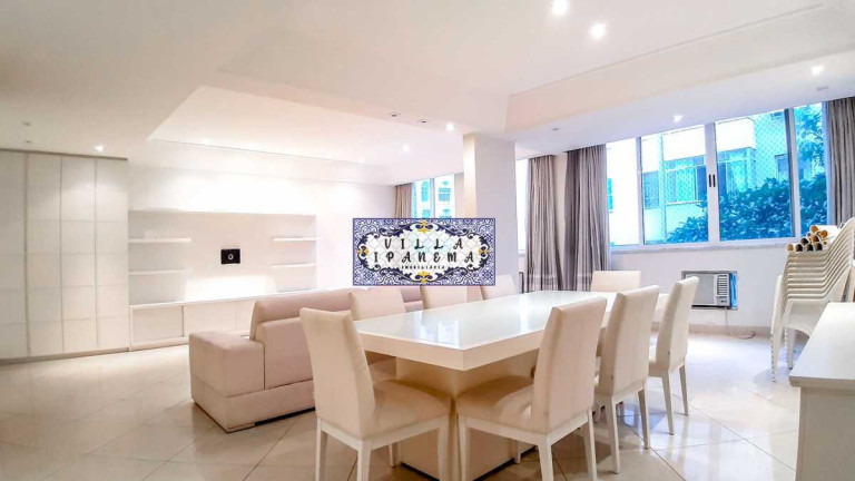 Imagem Apartamento com 4 Quartos à Venda, 220 m² em Copacabana - Rio De Janeiro