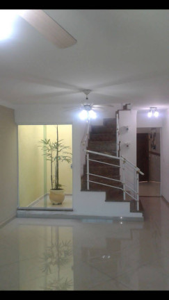 Sobrado com 3 Quartos à Venda, 107 m² em Vila Carrão - São Paulo