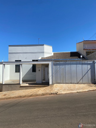 Casa com 3 Quartos à Venda, 175 m² em Jardim Califórnia - Patos De Minas