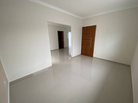 Imagem Casa com 2 Quartos à Venda, 300 m² em Jardim Itamarati - Botucatu