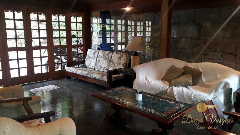 Imagem Casa com 3 Quartos à Venda, 220 m² em Quebra Frascos - Teresópolis Imagem Casa com 3 Quartos à Venda, 220 m² em Quebra Frascos - Teresópolis