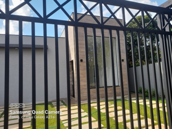 Imagem Casa com 3 Quartos à Venda, 250 m² em Sun Valley - Mairiporã Imagem Casa com 3 Quartos à Venda, 250 m² em Sun Valley - Mairiporã