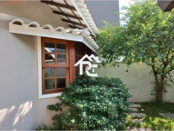 Imagem Casa com 3 Quartos à Venda, 360 m² em Piratininga - Niterói Imagem Casa com 3 Quartos à Venda, 360 m² em Piratininga - Niterói
