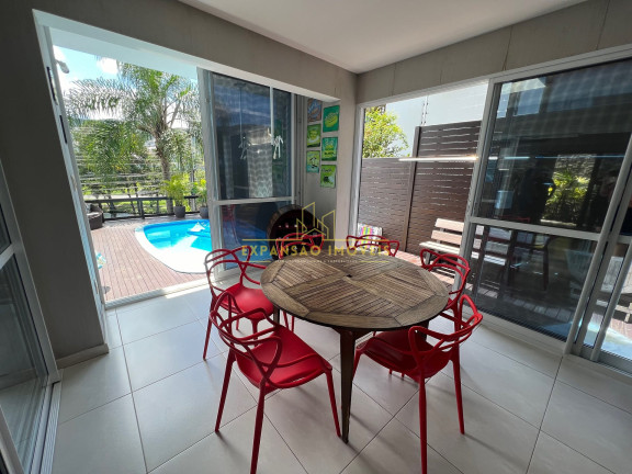 Imagem Casa com 3 Quartos à Venda, 248 m² em Pedra Branca - Palhoça Imagem Casa com 3 Quartos à Venda, 248 m² em Pedra Branca - Palhoça