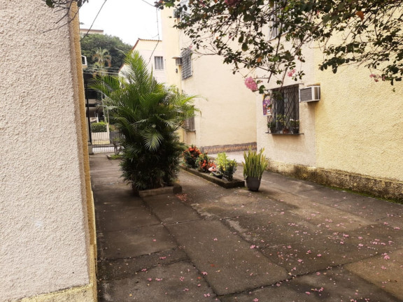 Imagem Imóvel com 2 Quartos à Venda, 60 m² em Campo Grande - Rio De Janeiro Imagem Imóvel com 2 Quartos à Venda, 60 m² em Campo Grande - Rio De Janeiro