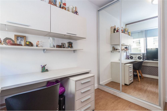 Imagem Apartamento com 2 Quartos à Venda, 66 m² em Auxiliadora - Porto Alegre Imagem Apartamento com 2 Quartos à Venda, 66 m² em Auxiliadora - Porto Alegre