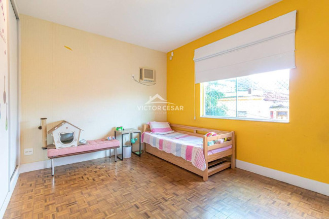 Imagem Casa com 4 Quartos à Venda, 595 m² em Humaitá - Rio De Janeiro