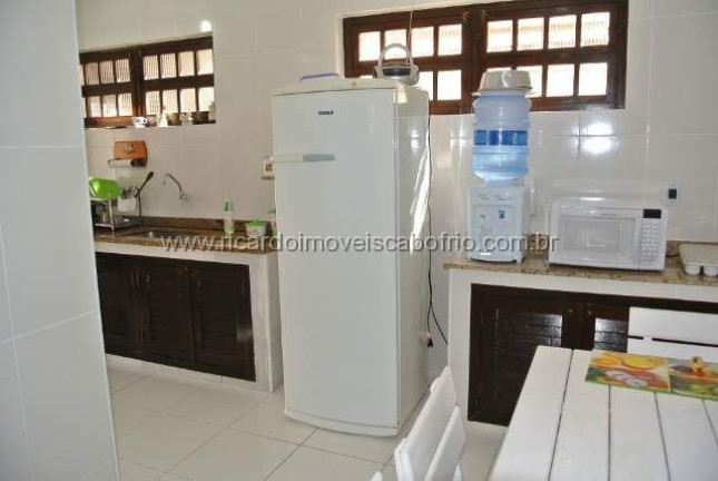 Imagem Imóvel com 4 Quartos à Venda, 150 m² em Peró - Cabo Frio Imagem Imóvel com 4 Quartos à Venda, 150 m² em Peró - Cabo Frio