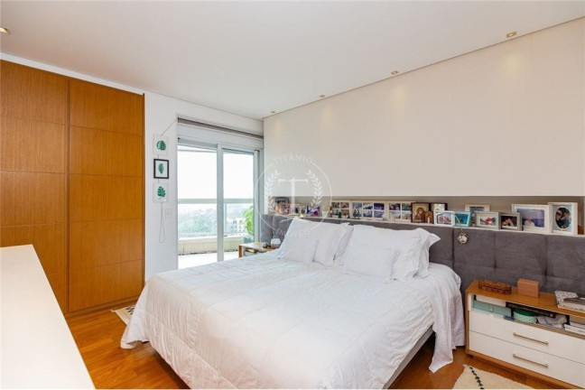 Imagem Apartamento com 3 Quartos à Venda, 198 m² em Vila Nova Conceição - São Paulo Imagem Apartamento com 3 Quartos à Venda, 198 m² em Vila Nova Conceição - São Paulo