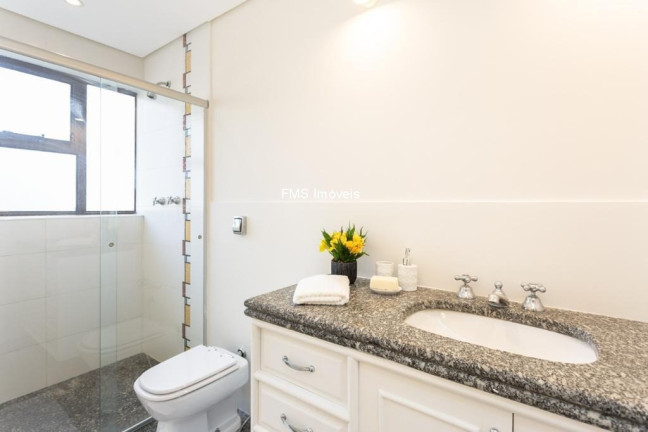 Imagem Imóvel com 4 Quartos à Venda, 387 m² em Vila Suzana - São Paulo Imagem Imóvel com 4 Quartos à Venda, 387 m² em Vila Suzana - São Paulo