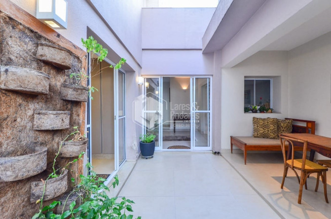 Imagem Casa com 3 Quartos à Venda, 200 m² em Brooklin - São Paulo Imagem Casa com 3 Quartos à Venda, 200 m² em Brooklin - São Paulo