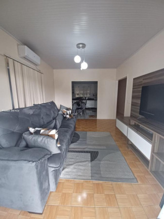 Imagem Casa com 2 Quartos à Venda, 511 m² em Centro - Concórdia Imagem Casa com 2 Quartos à Venda, 511 m² em Centro - Concórdia