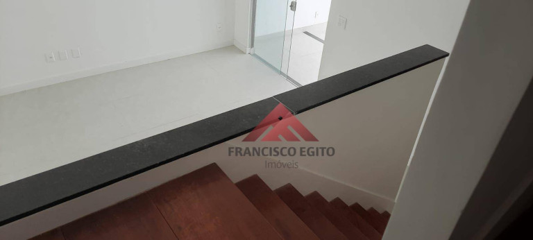 Imagem Casa com 3 Quartos à Venda, 251 m² em Itaipu - Niterói Imagem Casa com 3 Quartos à Venda, 251 m² em Itaipu - Niterói