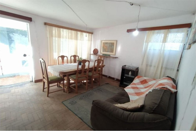 Imagem Casa com 4 Quartos à Venda, em Campos Do Jordão - Campos Do Jordão Imagem Casa com 4 Quartos à Venda, em Campos Do Jordão - Campos Do Jordão