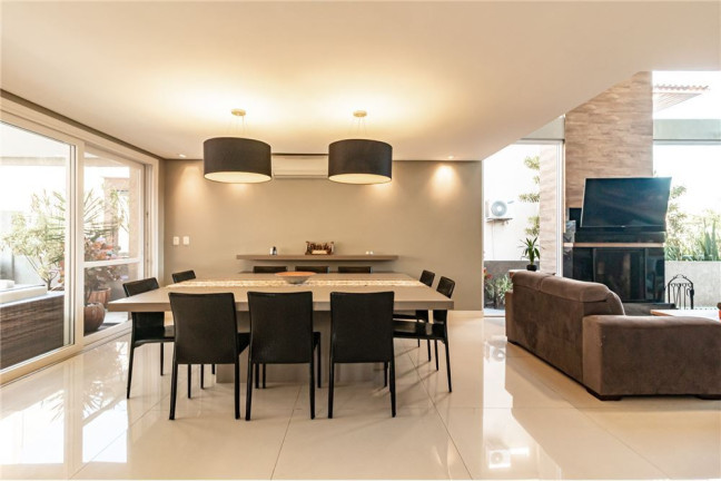 Imagem Casa com 4 Quartos à Venda, em Centro - Viamão Imagem Casa com 4 Quartos à Venda, em Centro - Viamão