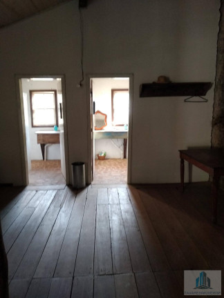 Imagem Chácara com 4 Quartos à Venda, 245 m²