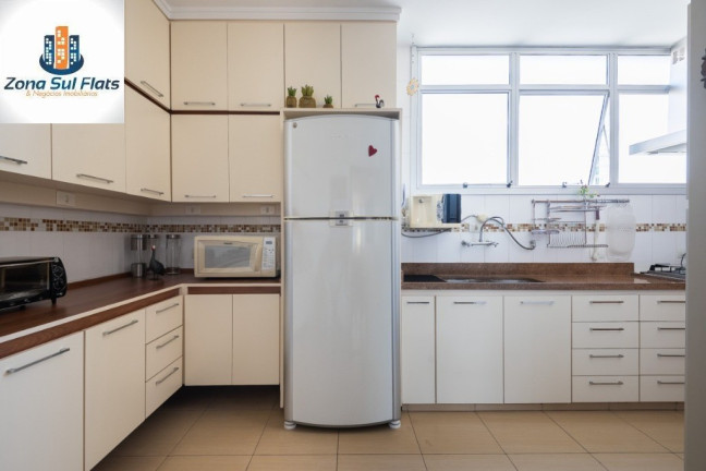 Imagem Apartamento com 3 Quartos à Venda, 180 m² em Itaim Bibi - São Paulo