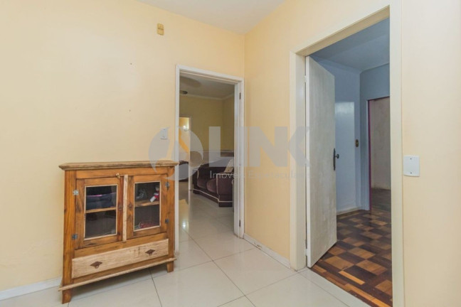 Imagem Casa com 3 Quartos à Venda, 180 m² em Sarandi - Porto Alegre Imagem Casa com 3 Quartos à Venda, 180 m² em Sarandi - Porto Alegre