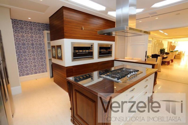 Imagem Apartamento com 4 Quartos à Venda, 316 m² em Centro - Balneário Camboriú Imagem Apartamento com 4 Quartos à Venda, 316 m² em Centro - Balneário Camboriú