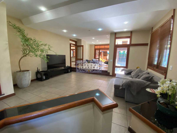 Imagem Imóvel com 9 Quartos à Venda, 675 m² em Piratininga - Niterói