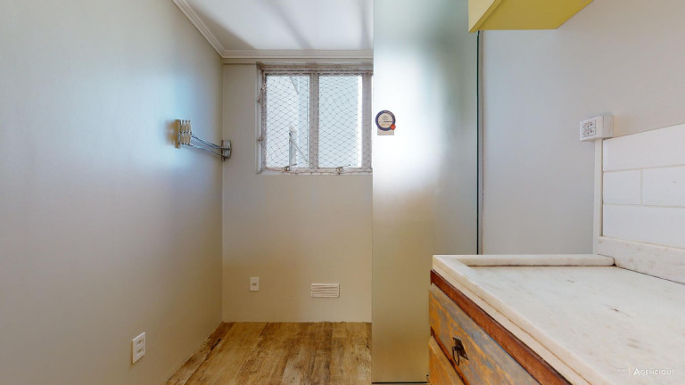 Imagem Apartamento com 1 Quarto à Venda, 45 m² em Centro Histórico - Porto Alegre Imagem Apartamento com 1 Quarto à Venda, 45 m² em Centro Histórico - Porto Alegre