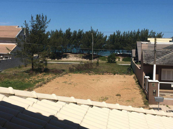 Imagem Casa com 1 Quarto à Venda, em Atlântida Sul - Osório Imagem Casa com 1 Quarto à Venda, em Atlântida Sul - Osório