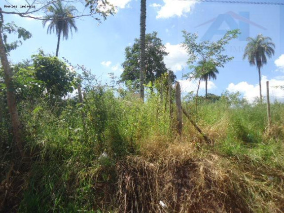 Imagem Terreno à Venda, 360 m² em Araças 2º Seção - Mateus Leme