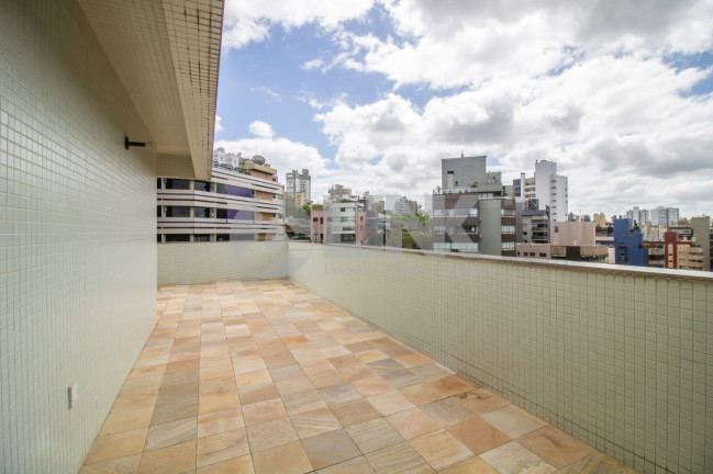 Imagem Imóvel com 4 Quartos à Venda, 311 m² em Bela Vista - Porto Alegre Imagem Imóvel com 4 Quartos à Venda, 311 m² em Bela Vista - Porto Alegre