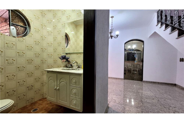 Imagem Casa com 4 Quartos à Venda, 215 m² em Parque Jaçatuba - Santo André Imagem Casa com 4 Quartos à Venda, 215 m² em Parque Jaçatuba - Santo André