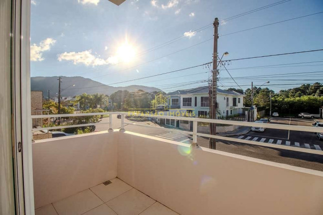 Imagem Casa com 4 Quartos à Venda, 260 m² em São João Do Rio Vermelho - Florianópolis Imagem Casa com 4 Quartos à Venda, 260 m² em São João Do Rio Vermelho - Florianópolis