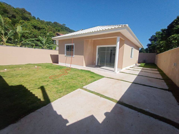 Casa com 3 Quartos à Venda, 360 m² em Jacaroá - Maricá